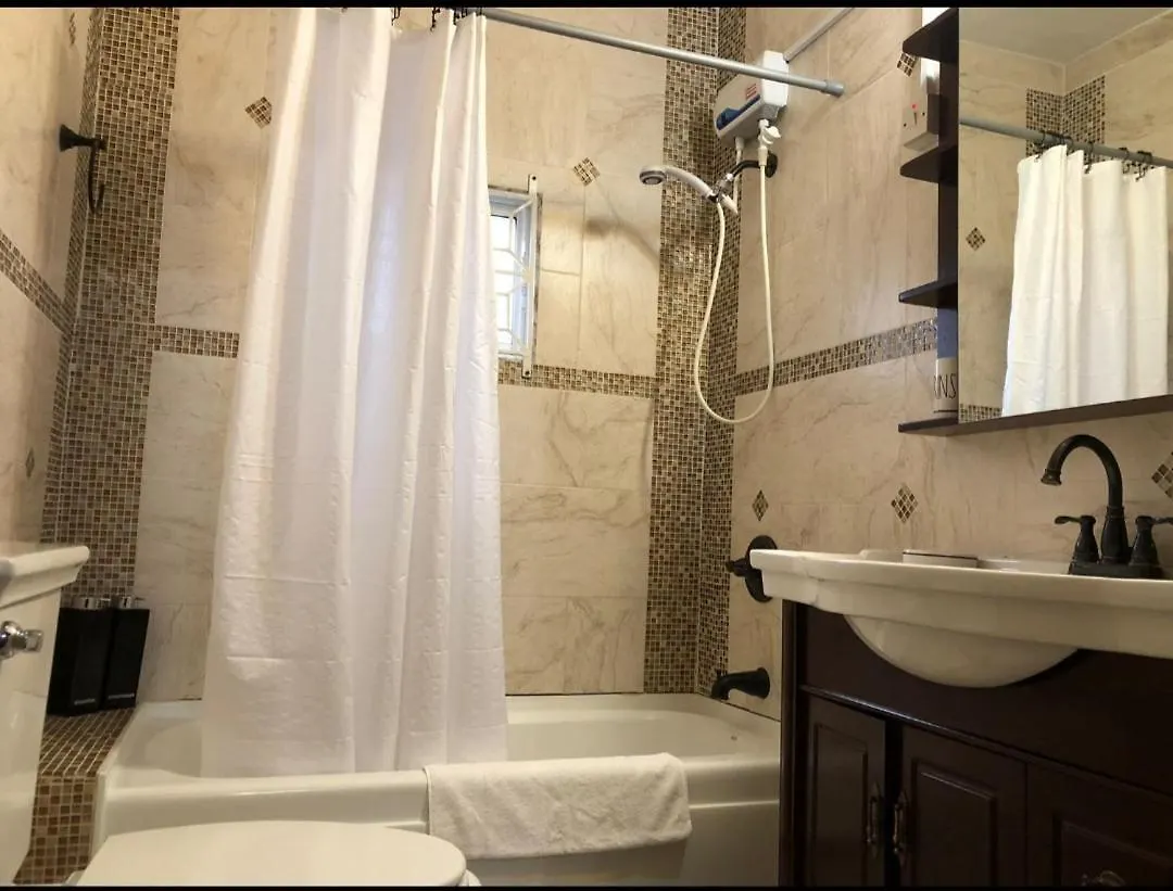 Kozy Escape Apartment Ocho Rios 0*,